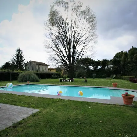 Bright Garden Apartment Lucca